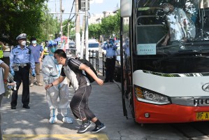 疫情地区高考延期吗现在〃疫情高考延期了吗