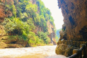 黔西南旅游︰(黔西南旅游景点推荐)