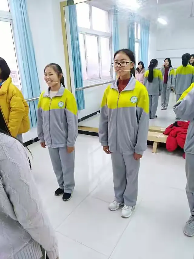 学习礼仪〃学礼仪的感受与心得-第2张图片