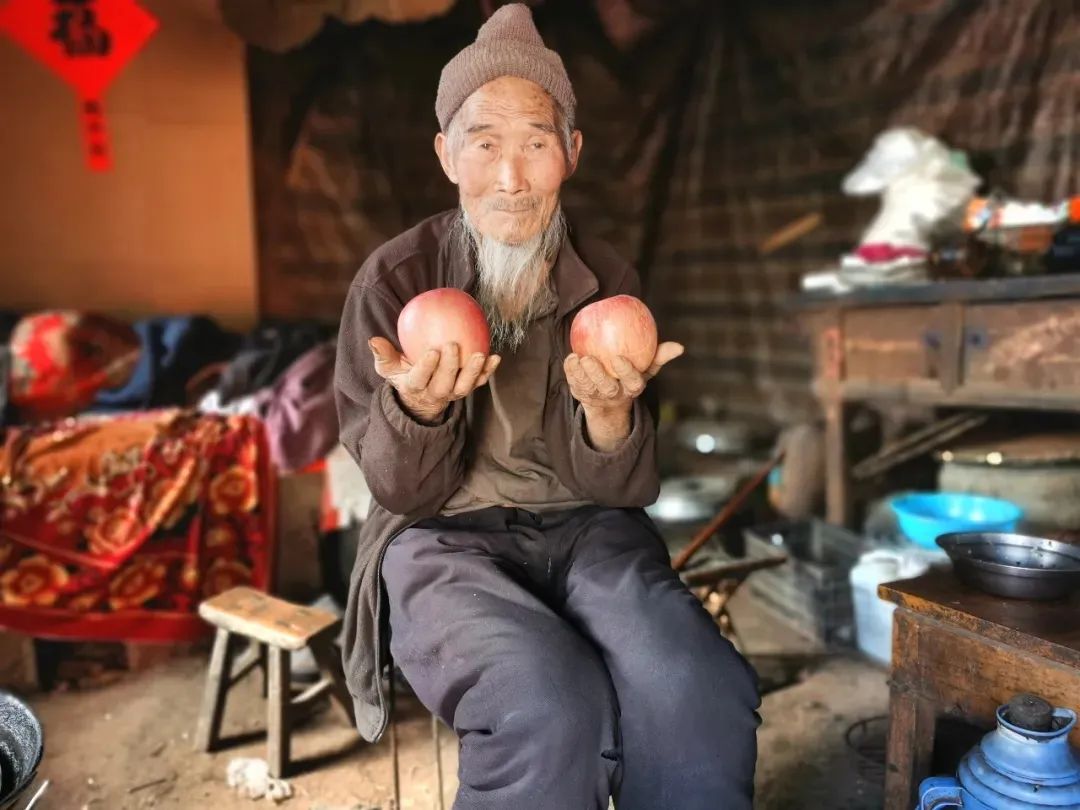 「疫情地区送菜员工资多少」〃疫情期间送菜老农-第1张图片