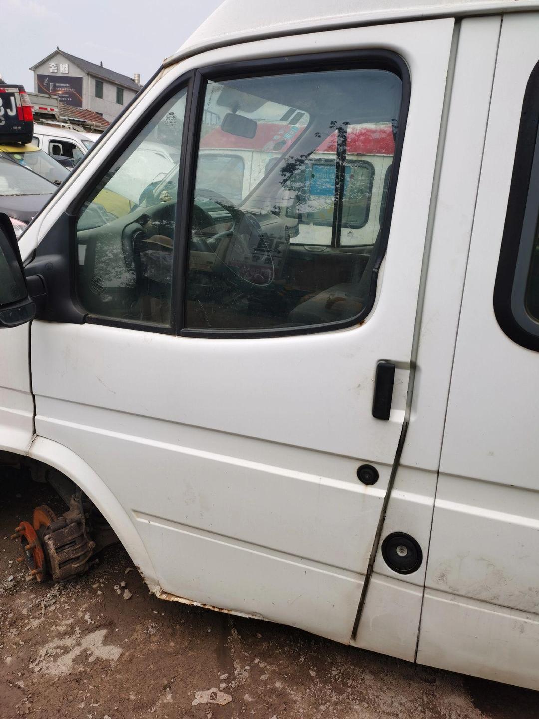 “全顺汽车” 全顺汽车门锁住打不开？-第3张图片