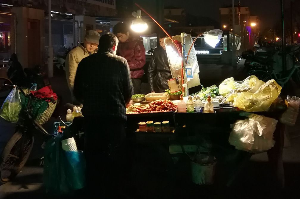 “香车宝马是什么意思	” 香车宝马是哪首诗里的？-第2张图片