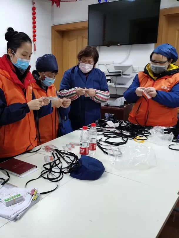 疫情地区怎么出入家门的,疫情怎样才能出门-第1张图片