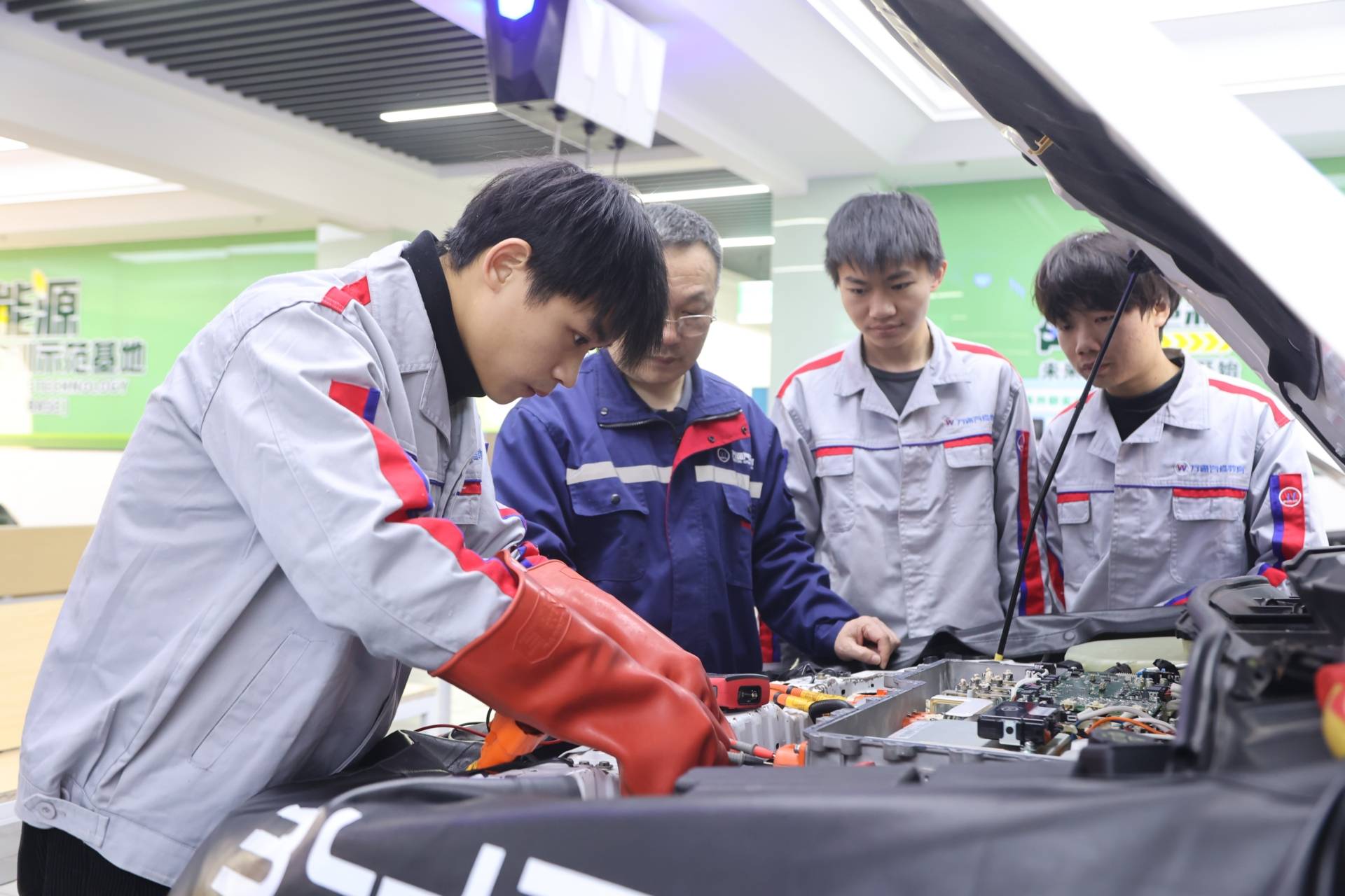 【大连汽车职业技术学院/大连汽车职业技术学院毕业证国家认可吗】-第2张图片