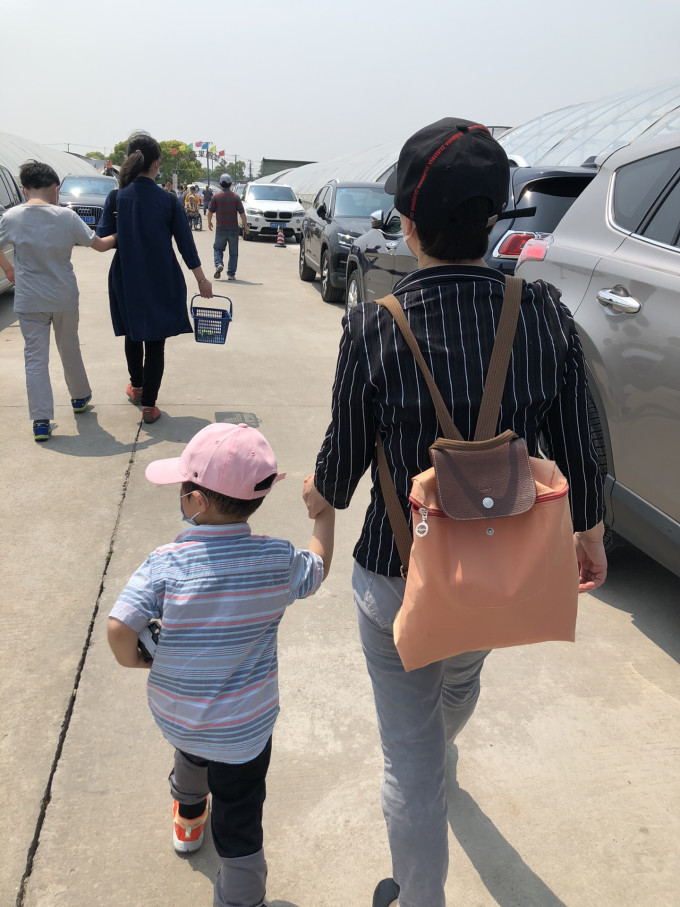 「疫情地区能出去遛弯吗」〃疫情可以出游吗-第2张图片