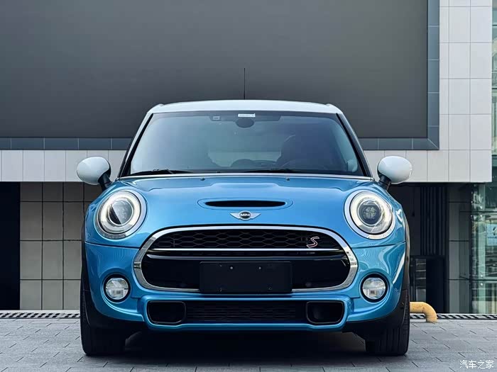 宝马minicooper,宝马minicoopers-第1张图片