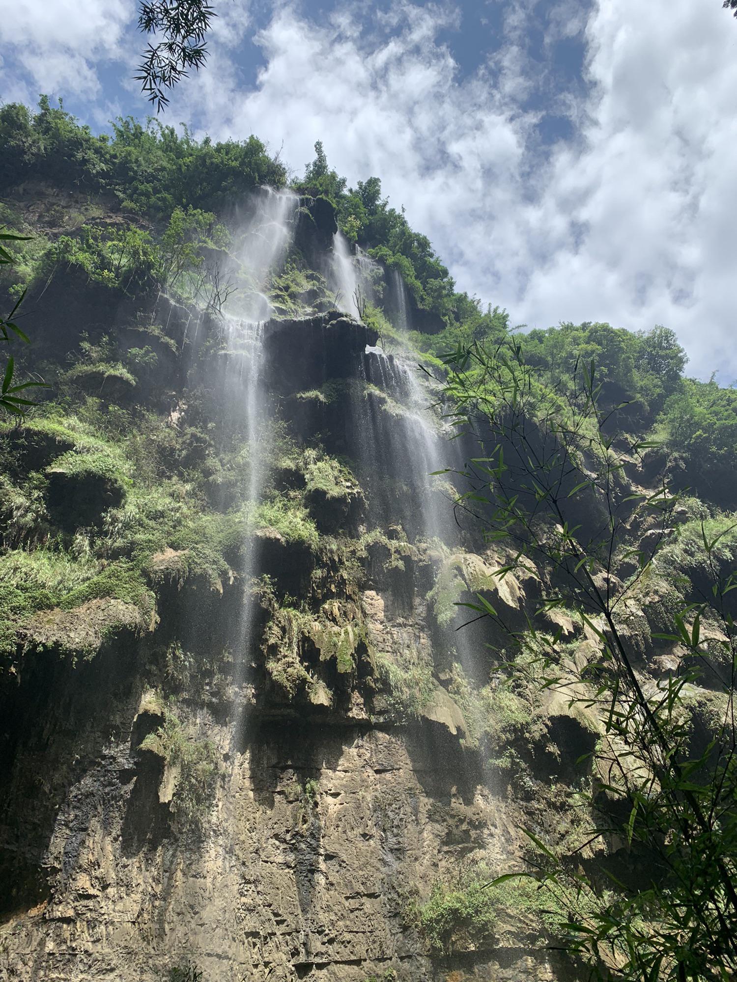 黔西南旅游︰(黔西南旅游景点推荐)-第2张图片